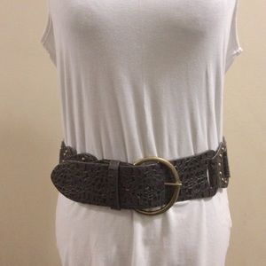 Chinese Laundry faux croc leather belt